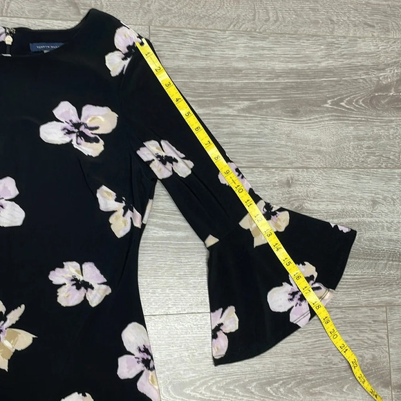 NWOT Tommy Hilfiger Floral Printed Jersey Bell Sleeve A-Line Dress 4 - Picture 12 of 16